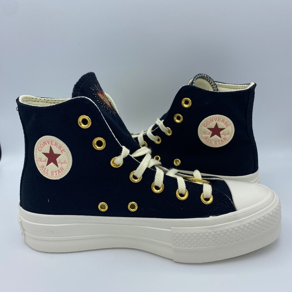Converse Chuck Taylor All Star Hi Heart Embroidery - Picture 1 of 9